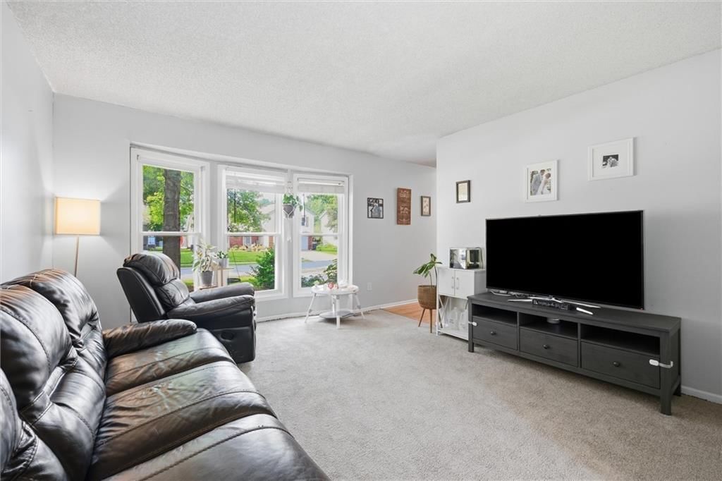 1240 E Sleepy Hollow Drive — photo 6