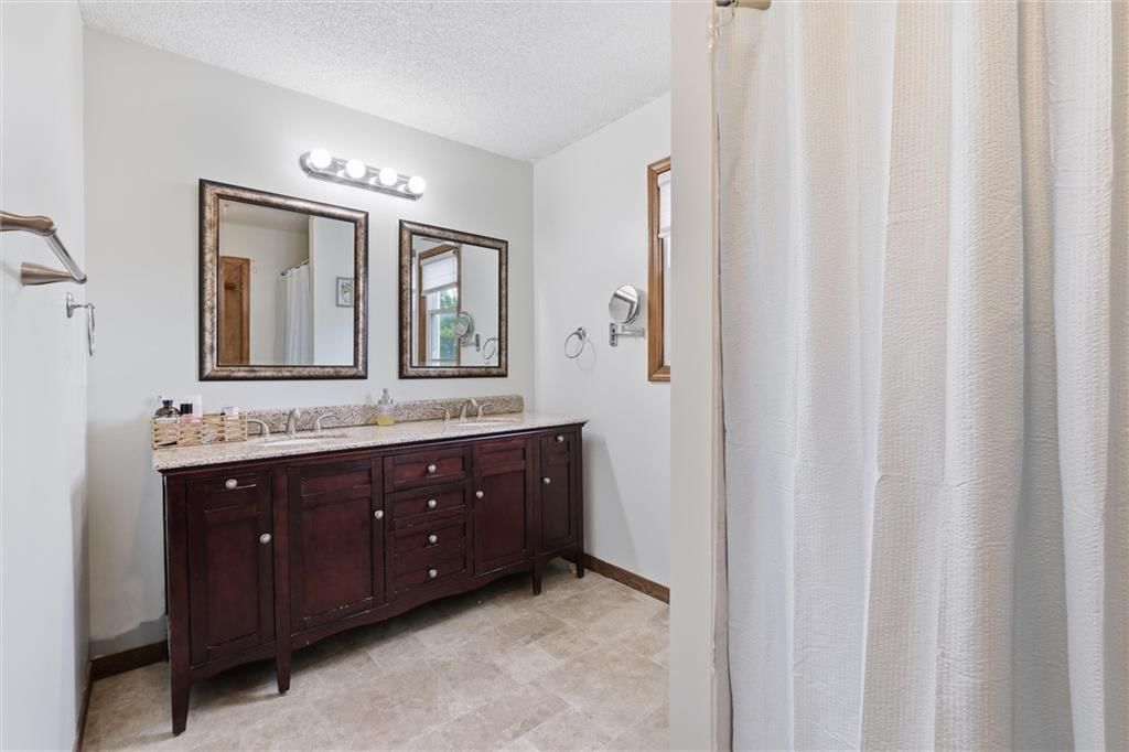 1240 E Sleepy Hollow Drive — photo 23