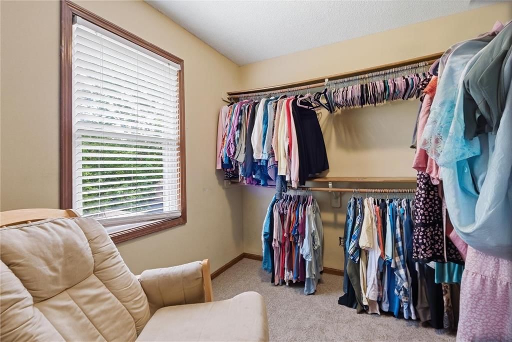 1240 E Sleepy Hollow Drive — photo 30