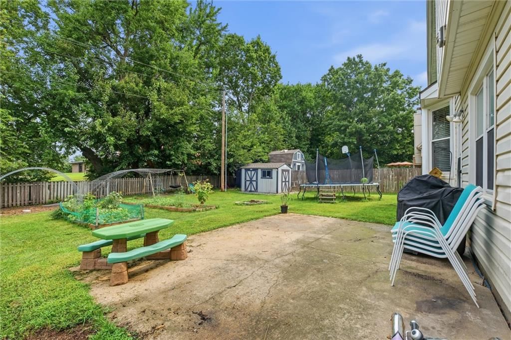 1240 E Sleepy Hollow Drive — photo 33