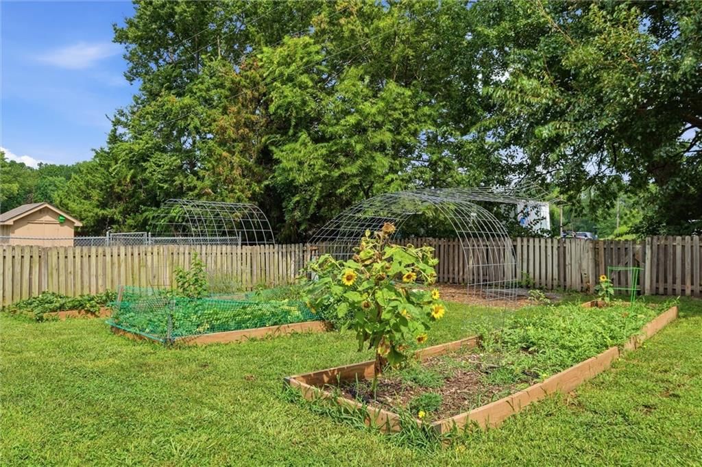 1240 E Sleepy Hollow Drive — photo 37