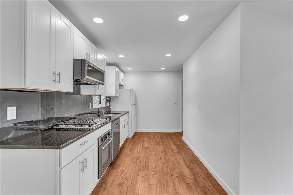 2009 Learnard Avenue — photo 11