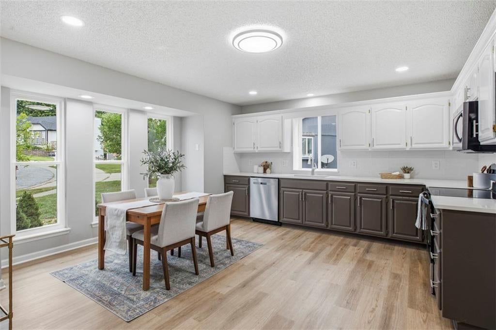 1245 Mockingbird Lane — photo 4