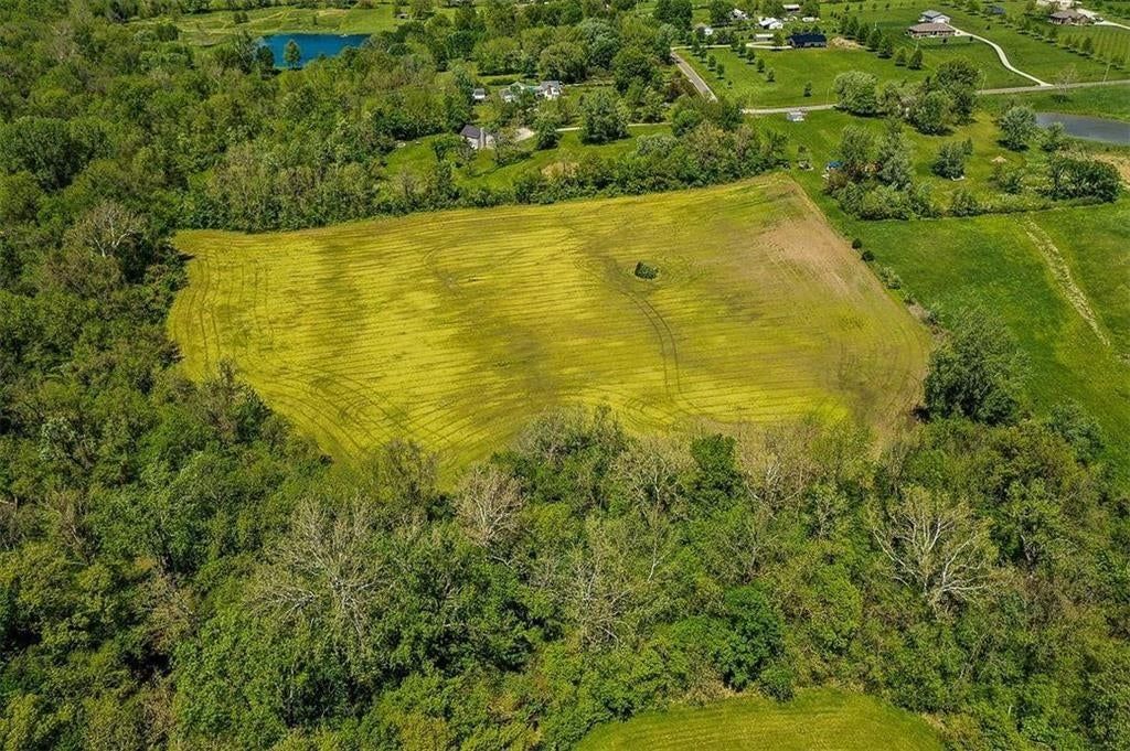 000 N Hoover Road — photo 16