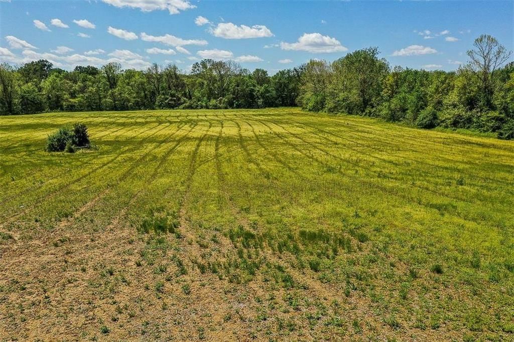 000 N Hoover Road — photo 24