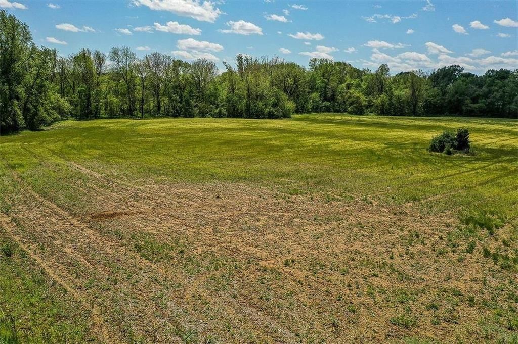 000 N Hoover Road — photo 25