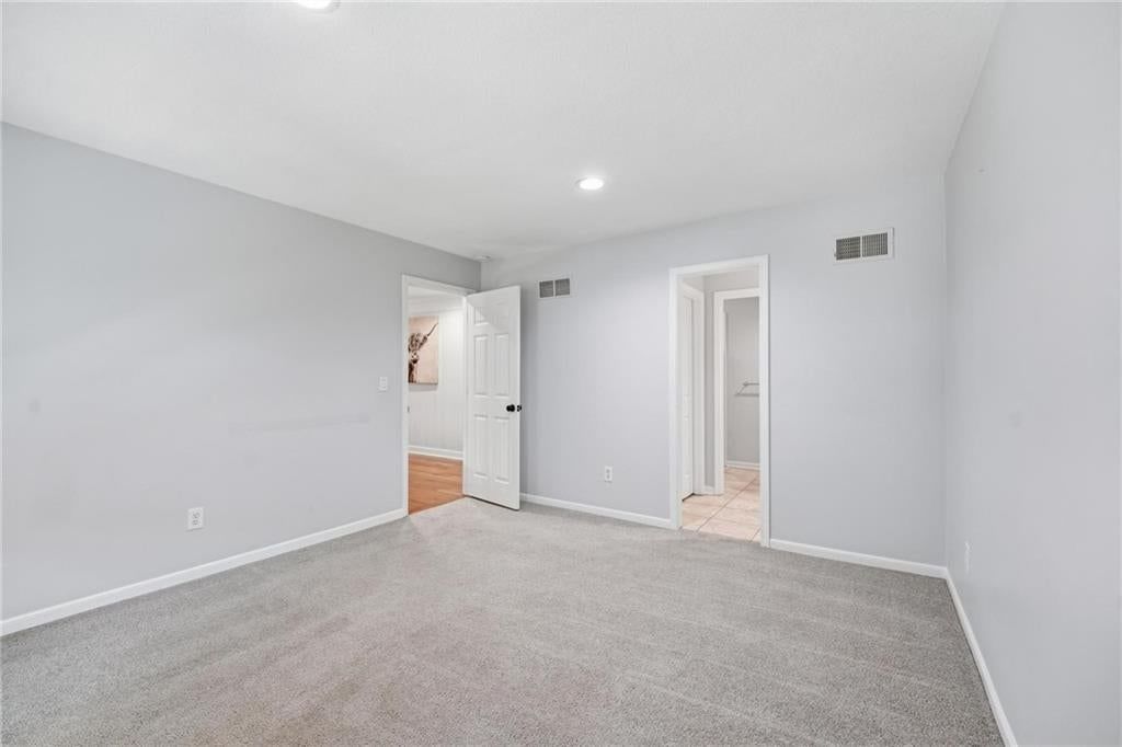 5303 NW 60th Terrace — photo 43