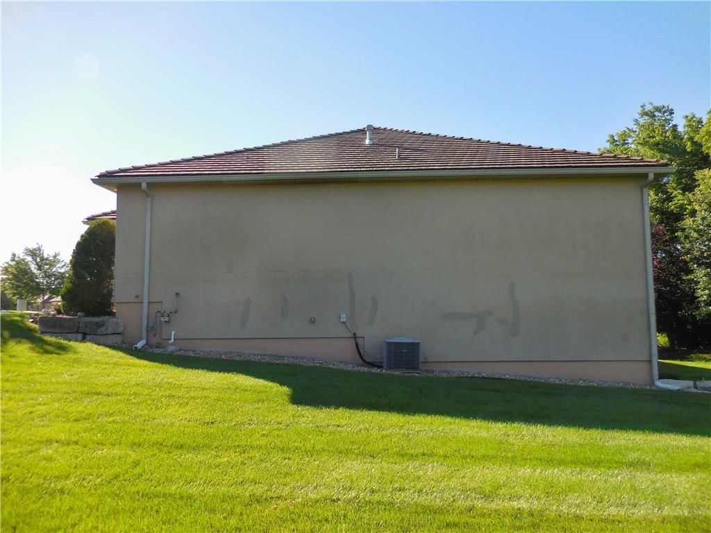 4102 NE Chapel Manor Court — photo 5