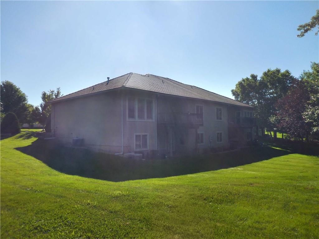 4102 NE Chapel Manor Court — photo 6