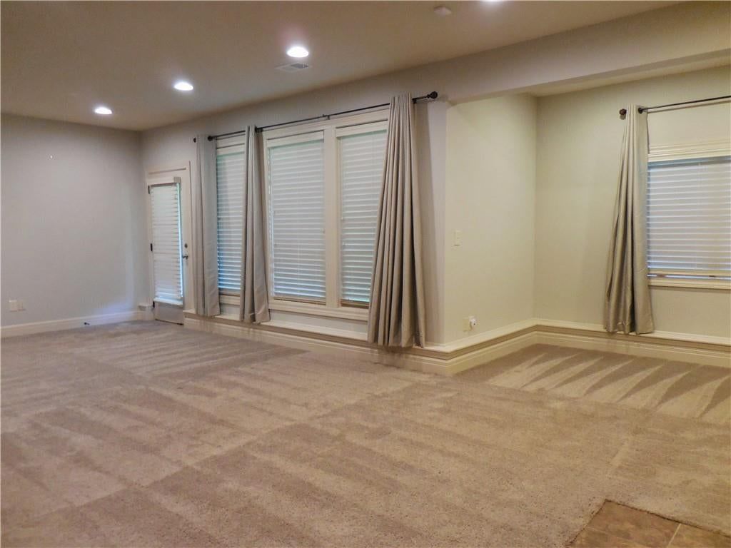 4102 NE Chapel Manor Court — photo 31