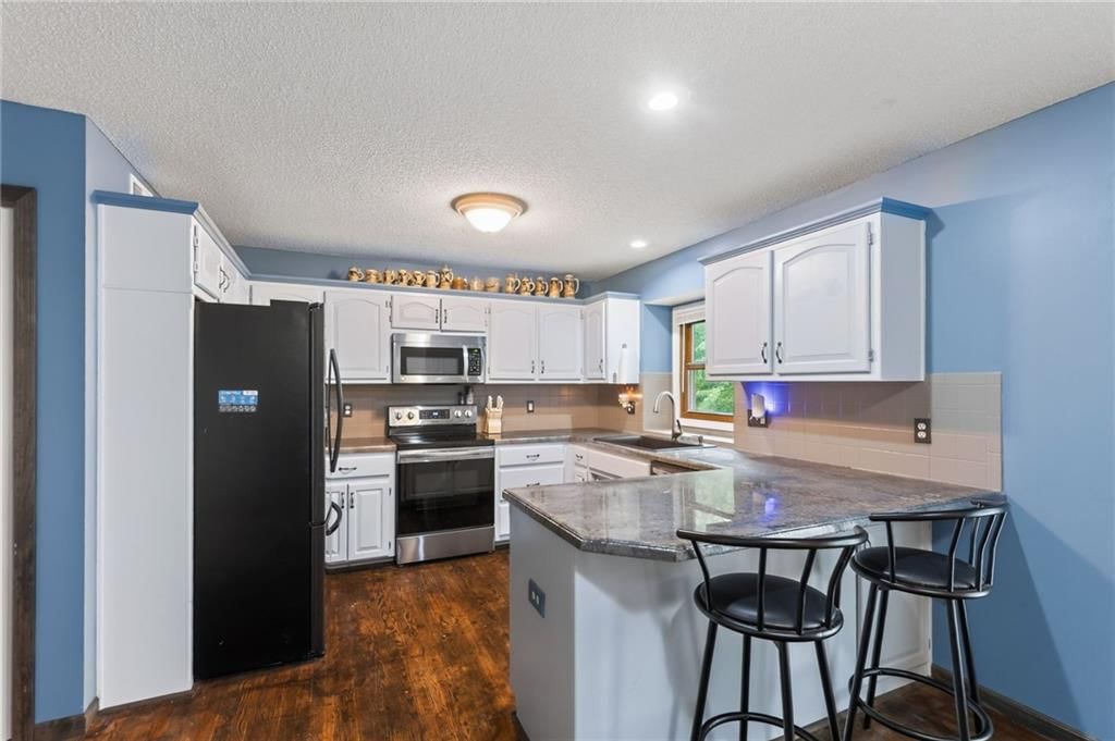 7508 N Palmer Avenue — photo 15