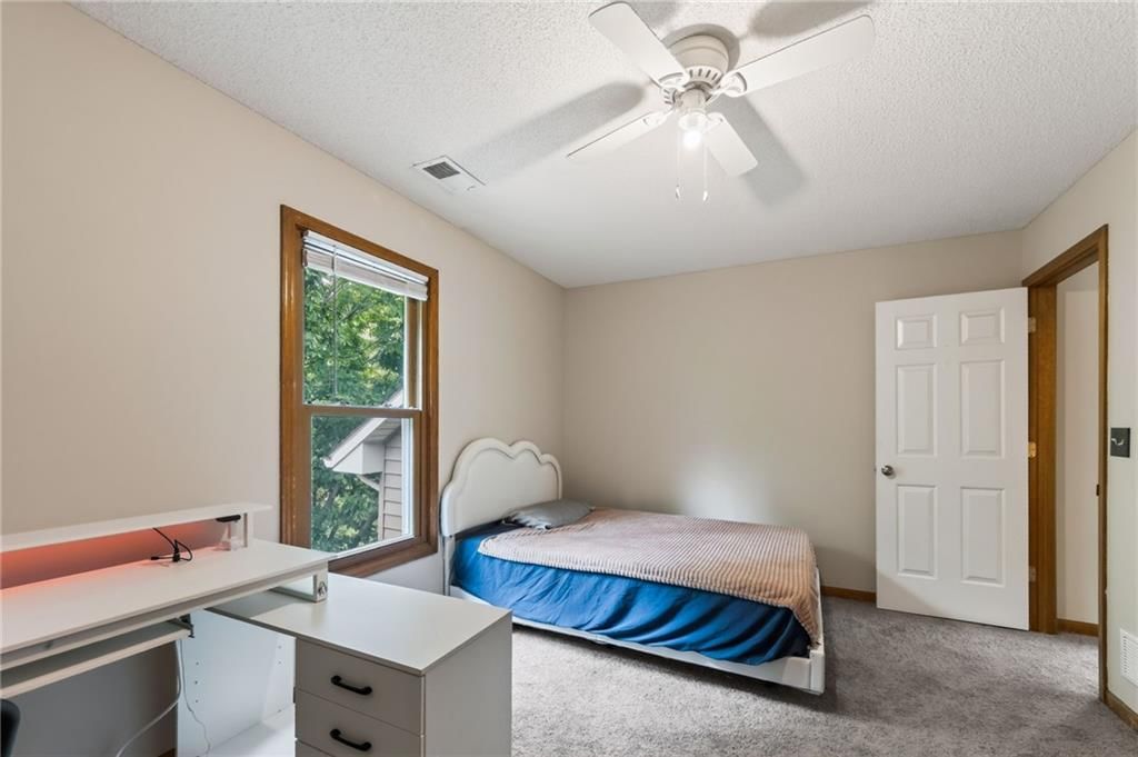 7508 N Palmer Avenue — photo 29