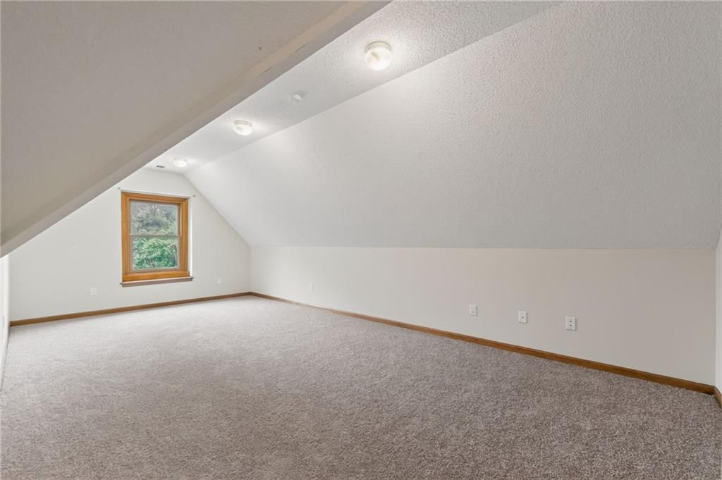 7508 N Palmer Avenue — photo 30