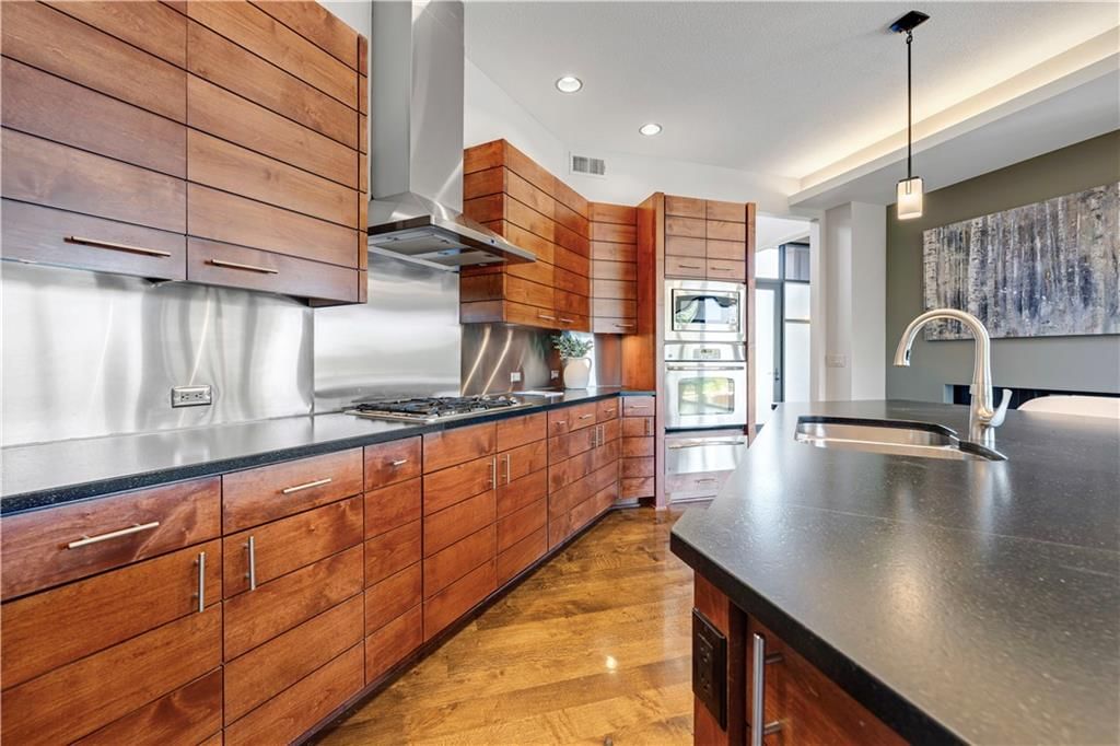 15201 Bond Street — photo 21