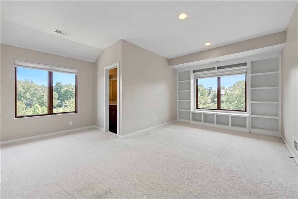 15201 Bond Street — photo 35