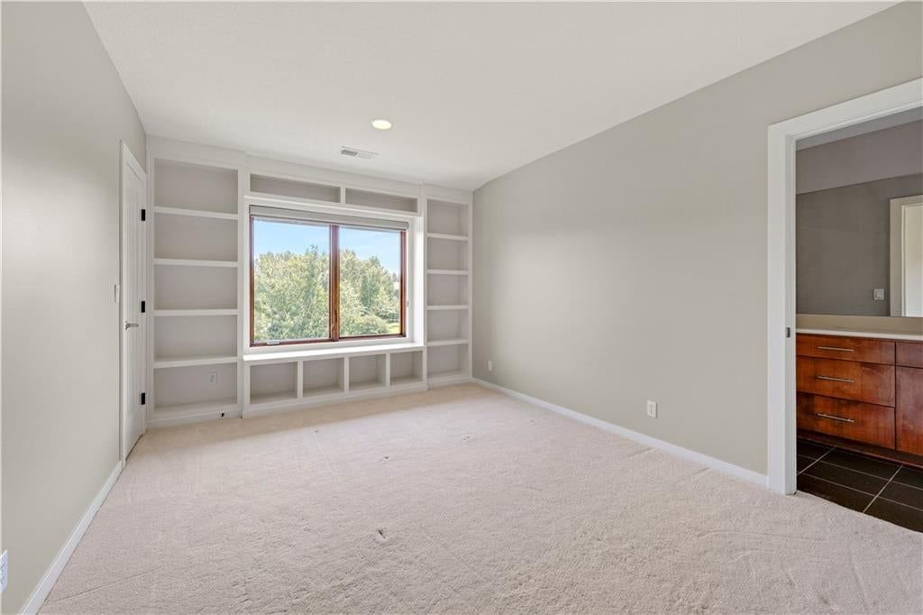15201 Bond Street — photo 37