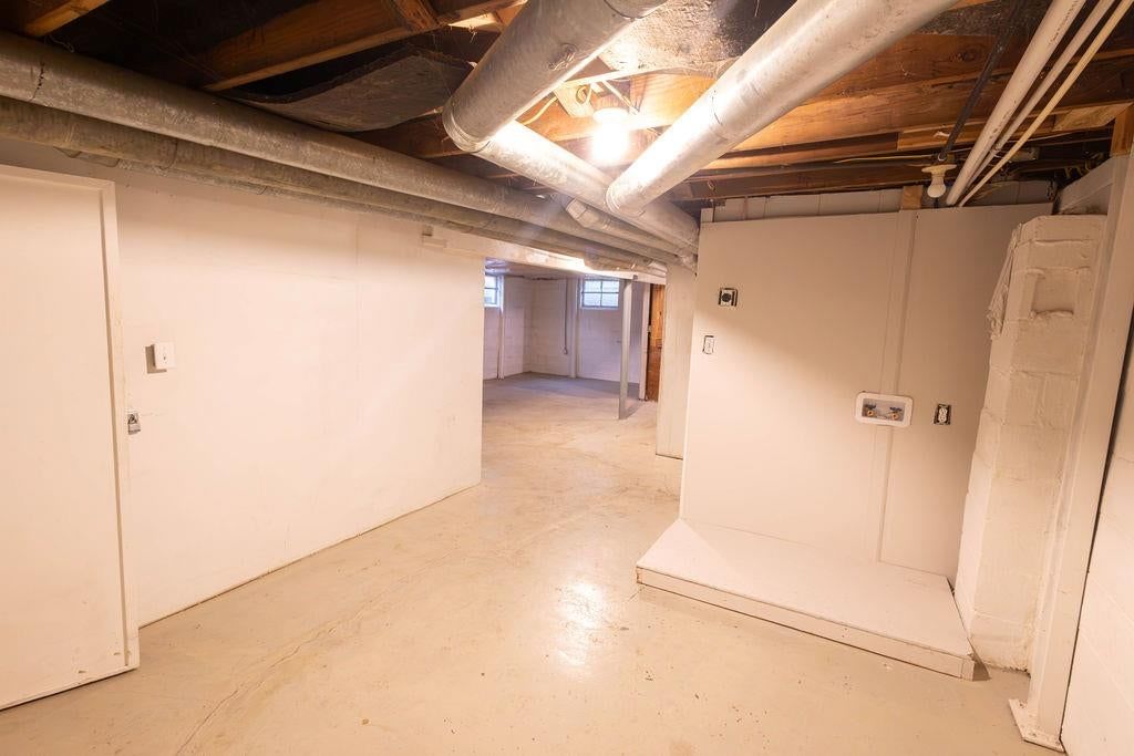 Photo 23 of 28 - 10905 E 47th Street, Kansas City, MO 64133