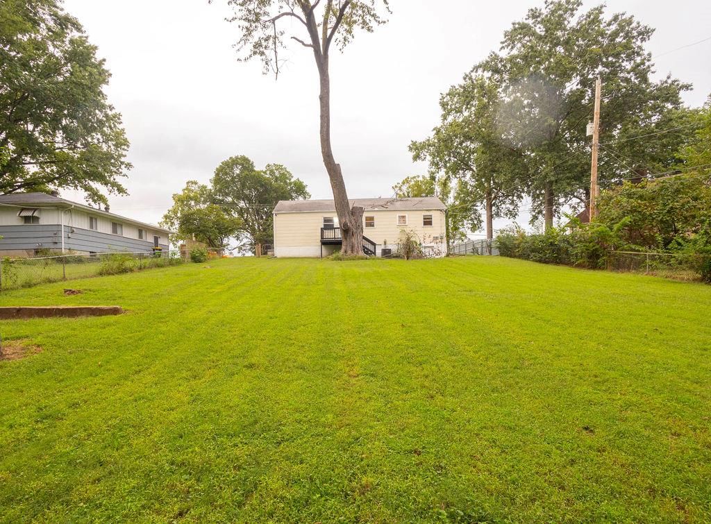 Photo 25 of 28 - 10905 E 47th Street, Kansas City, MO 64133