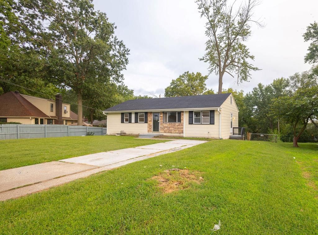Photo 27 of 28 - 10905 E 47th Street, Kansas City, MO 64133
