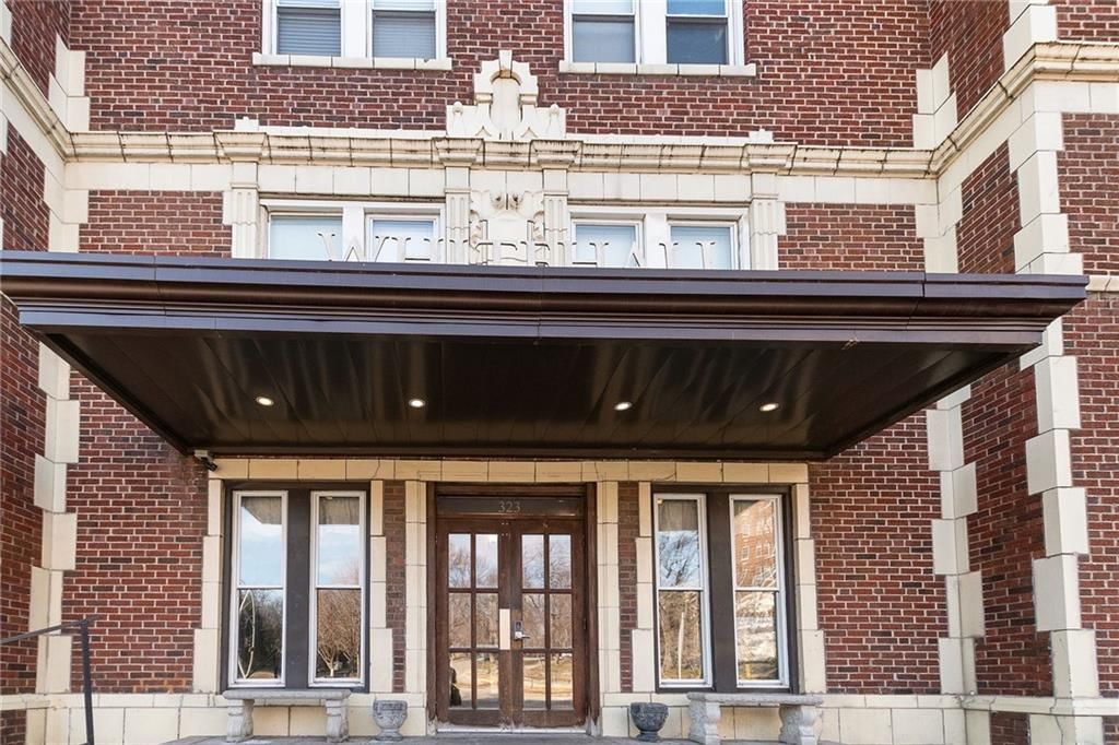 323 Emanuel Cleaver II Boulevard — photo 1