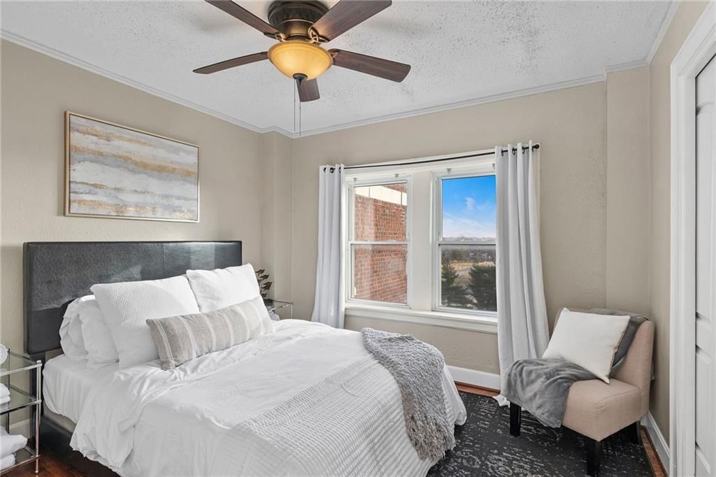 323 Emanuel Cleaver II Boulevard — photo 12