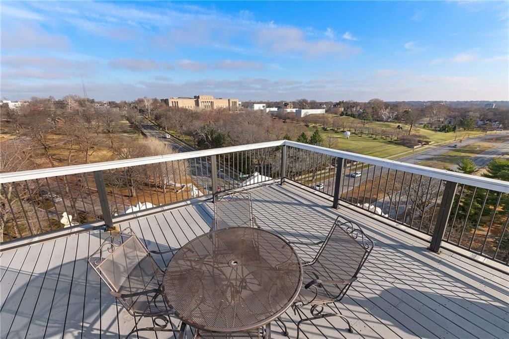 323 Emanuel Cleaver II Boulevard — photo 23