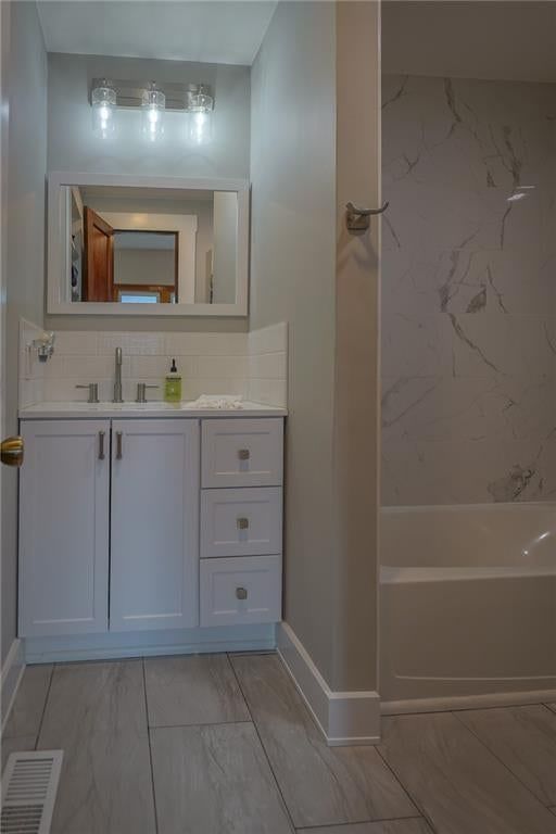 216 W 4th Street — photo 11