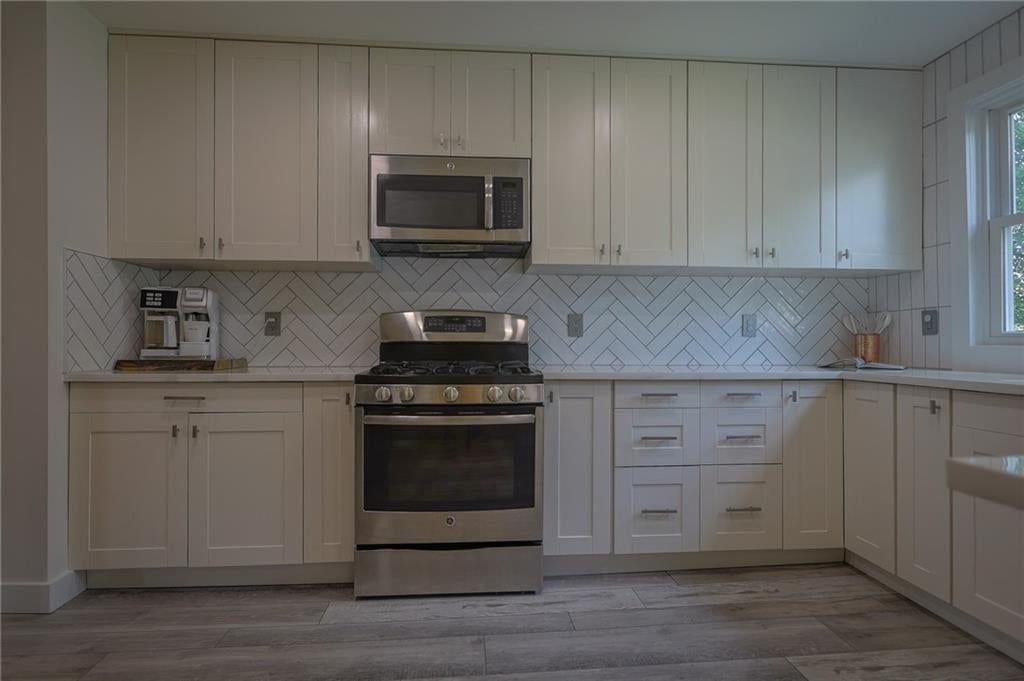 216 W 4th Street — photo 14