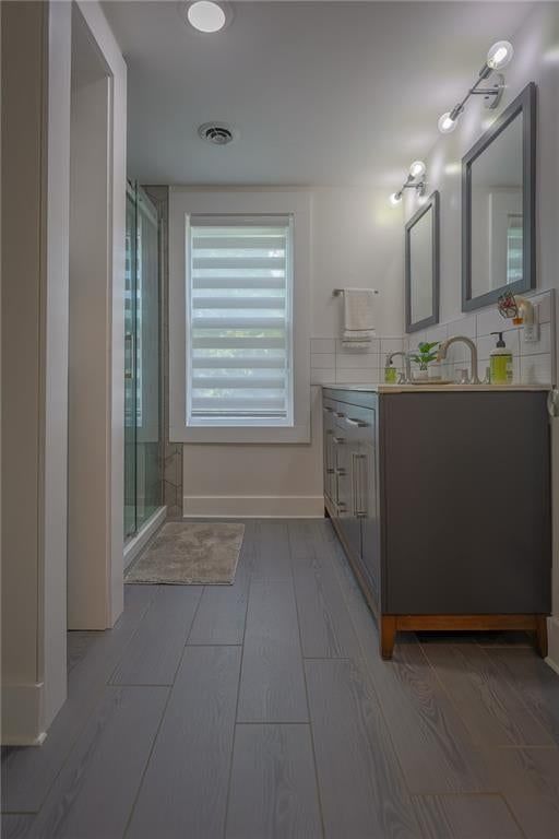 216 W 4th Street — photo 22