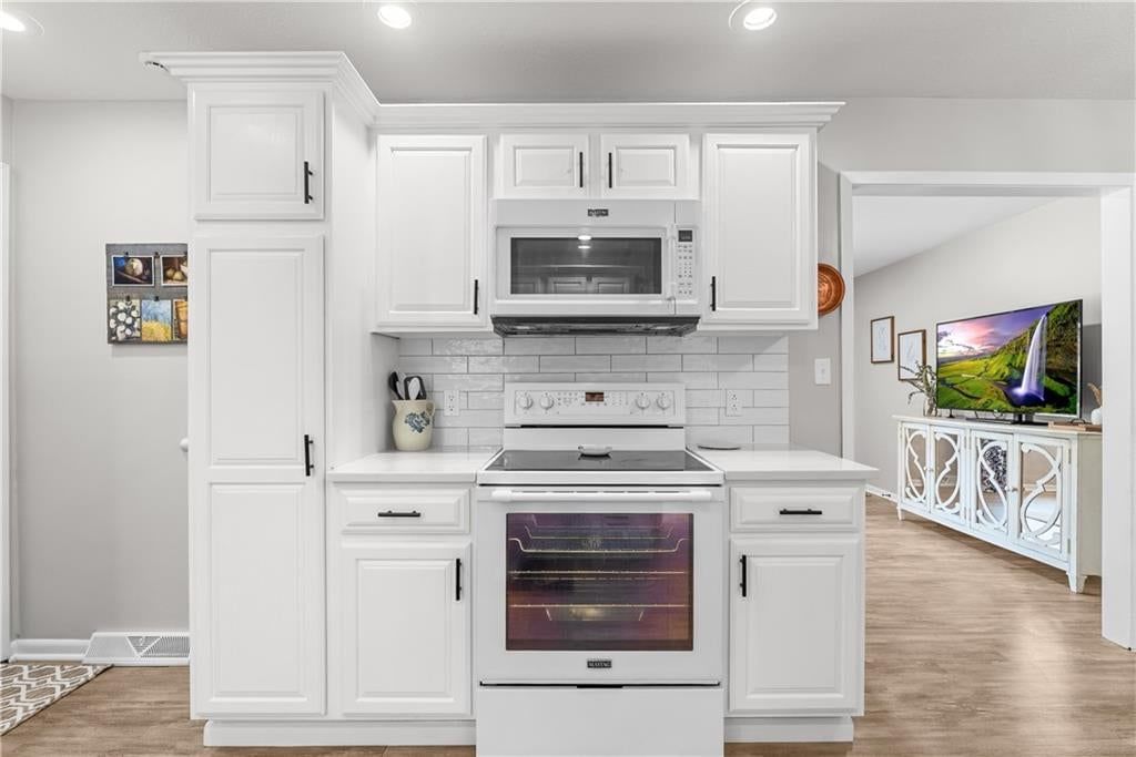 1202 E Willow Drive — photo 13
