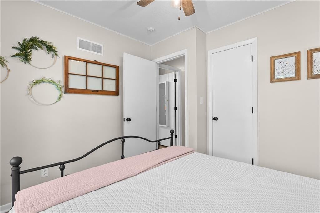 1202 E Willow Drive — photo 25