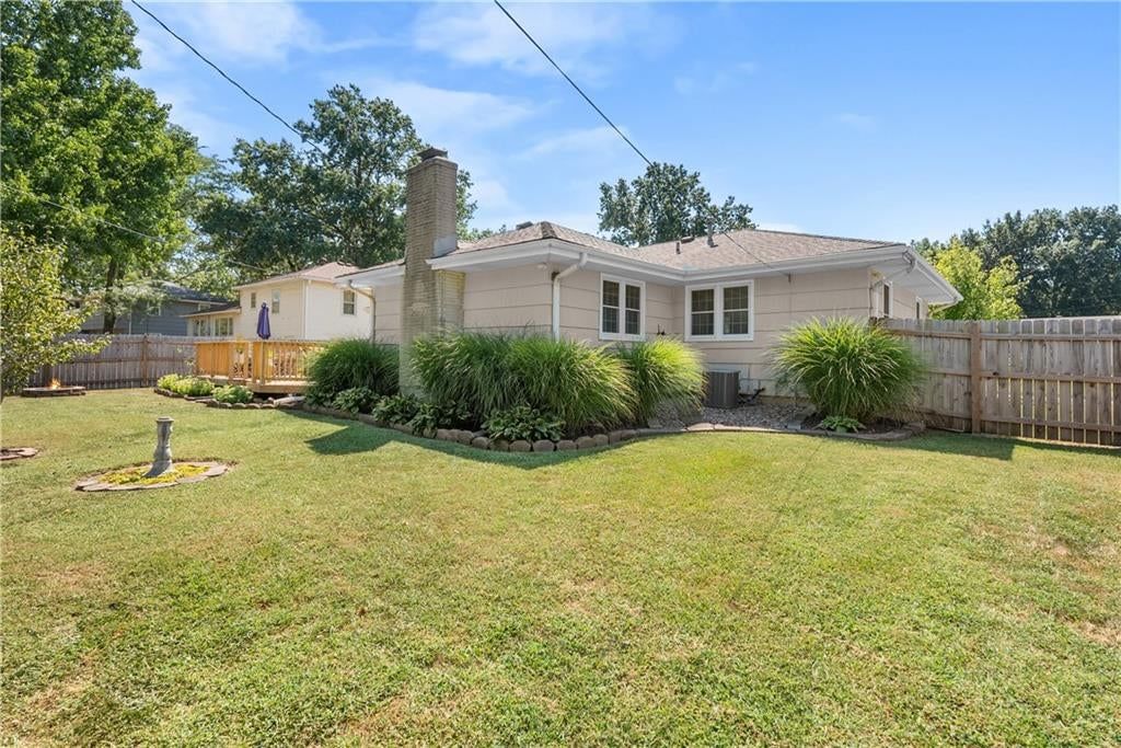 1202 E Willow Drive — photo 42