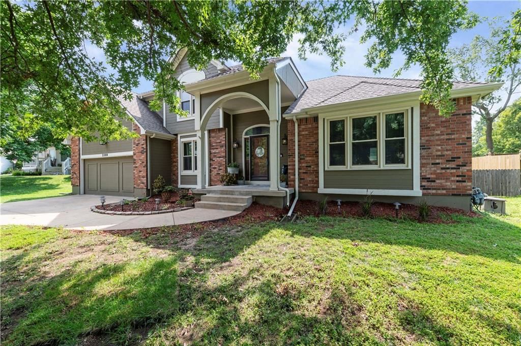 2389 NW Summerfield Drive — photo 3