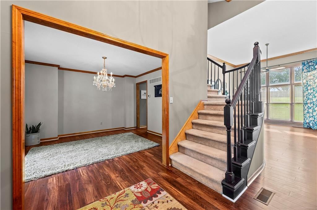2389 NW Summerfield Drive — photo 4