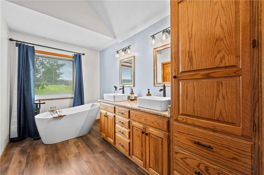 2389 NW Summerfield Drive — photo 23
