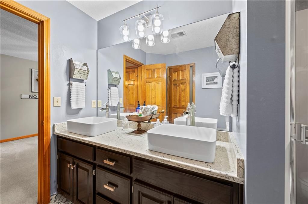 2389 NW Summerfield Drive — photo 31