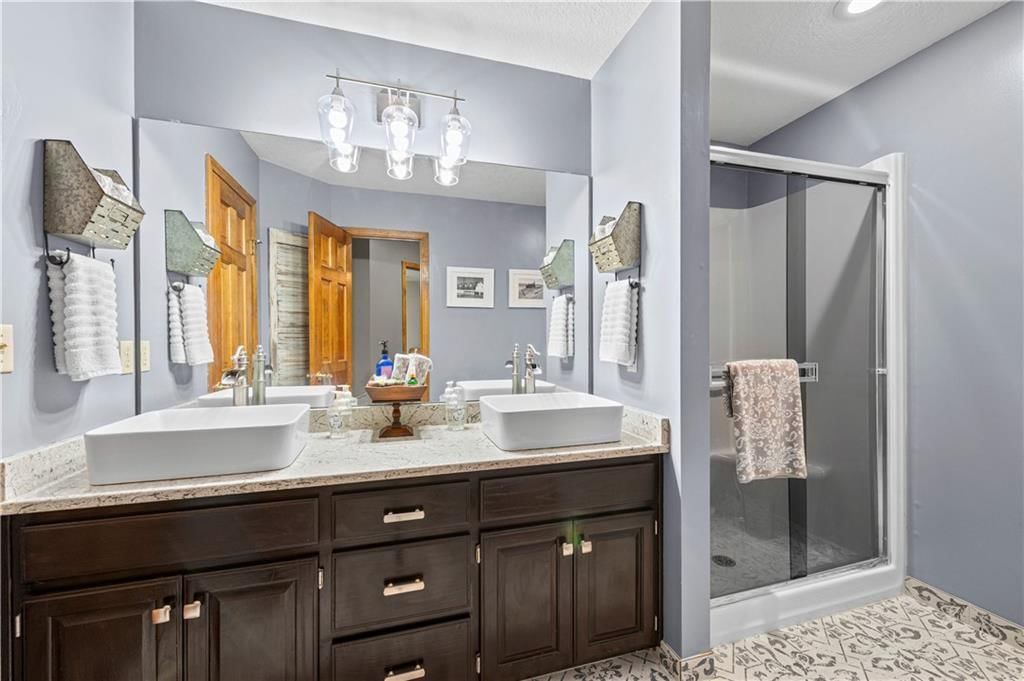 2389 NW Summerfield Drive — photo 32