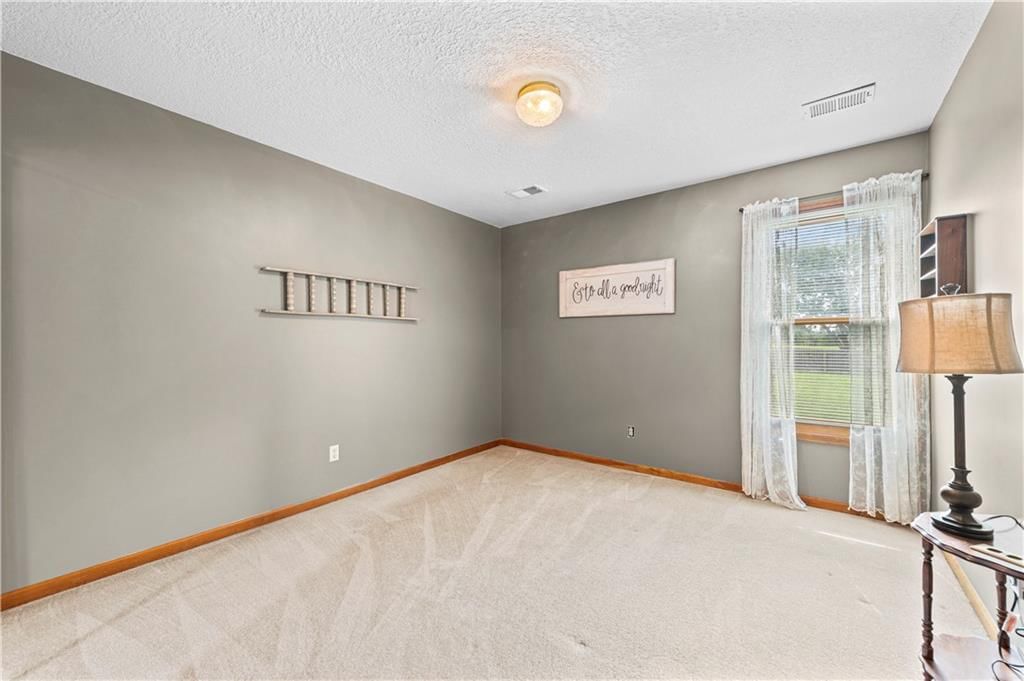 2389 NW Summerfield Drive — photo 33