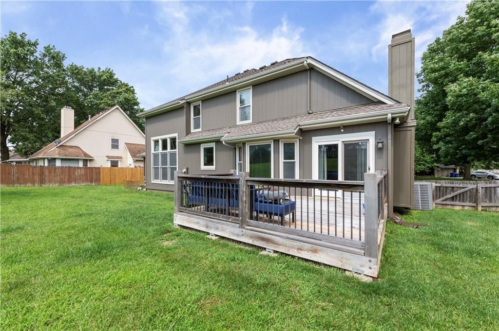 2389 NW Summerfield Drive — photo 37