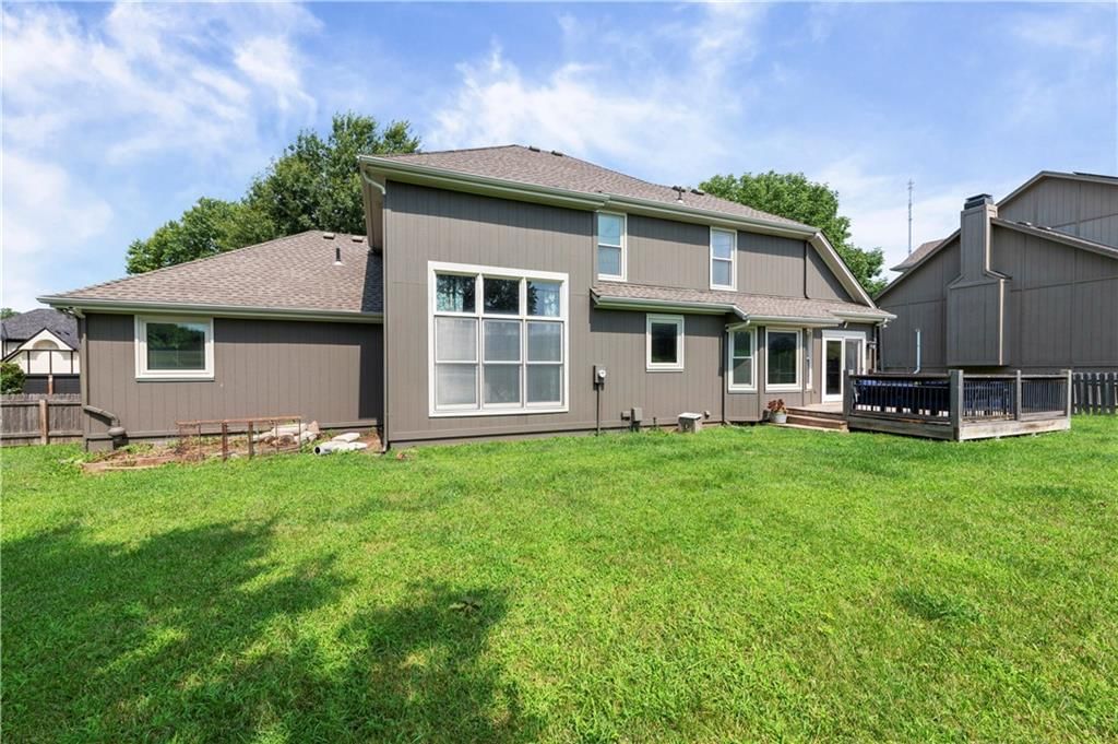 2389 NW Summerfield Drive — photo 38