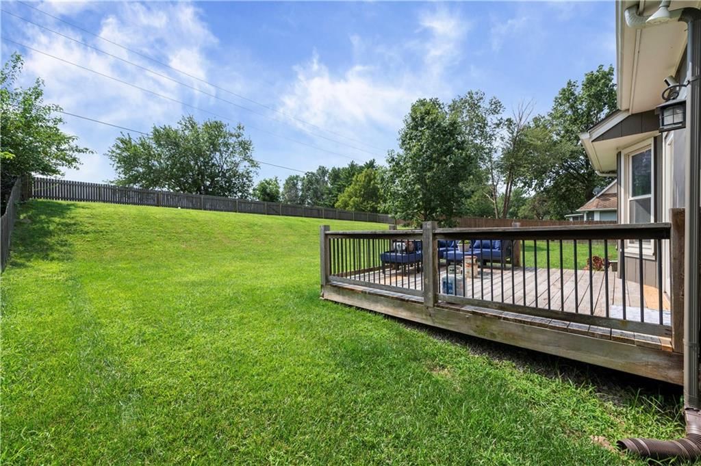 2389 NW Summerfield Drive — photo 44
