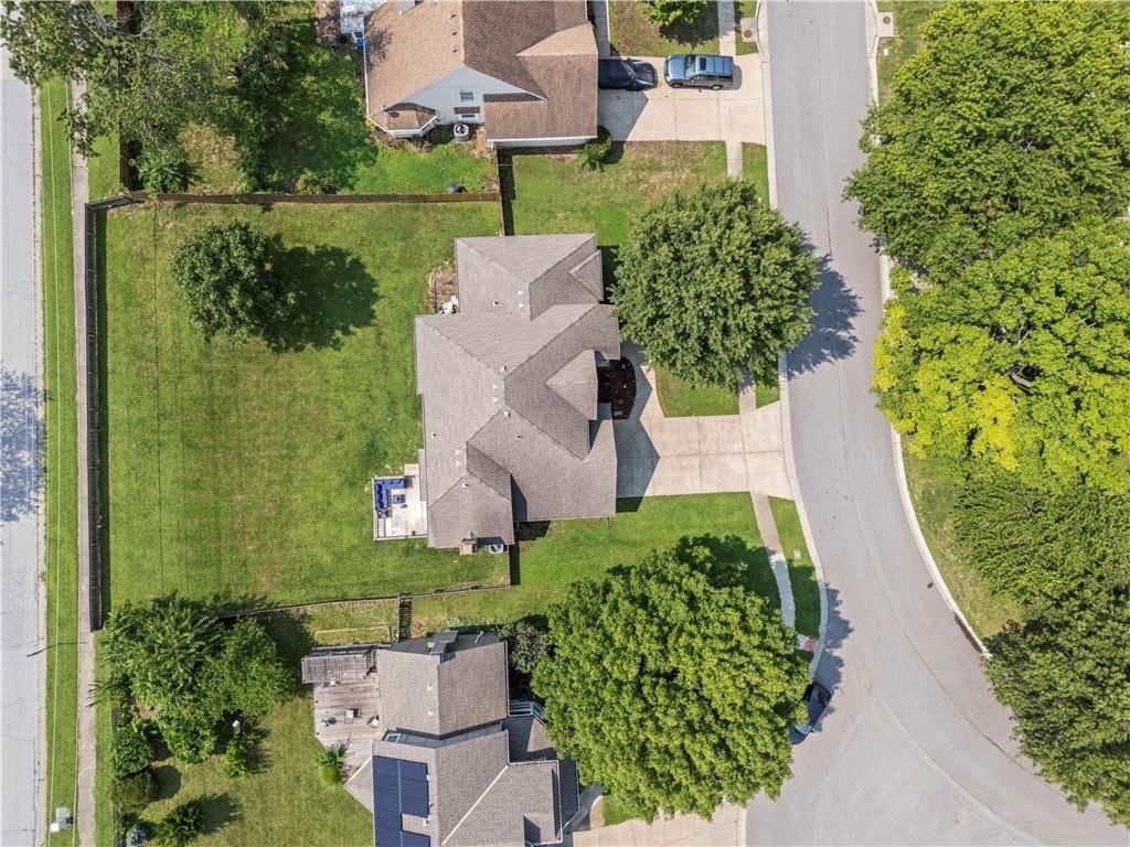 2389 NW Summerfield Drive — photo 45