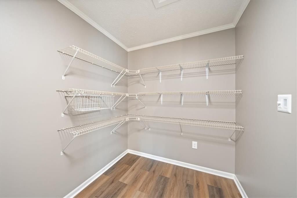 7941 Parkview Avenue — photo 17
