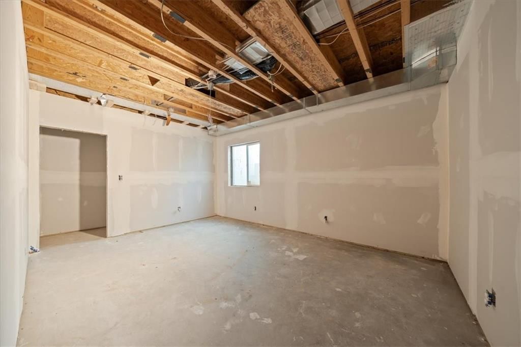 7941 Parkview Avenue — photo 27