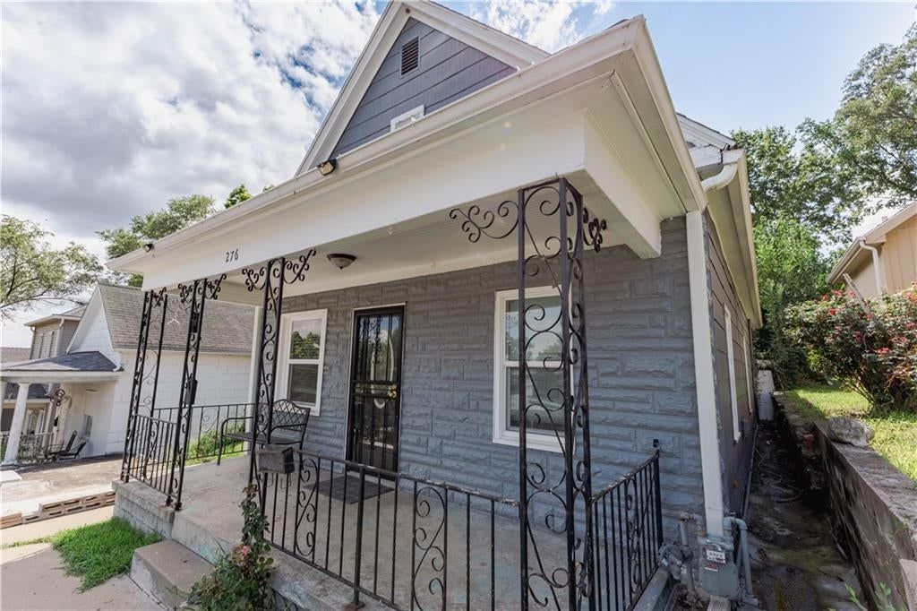 276 S Coy Street — photo 2