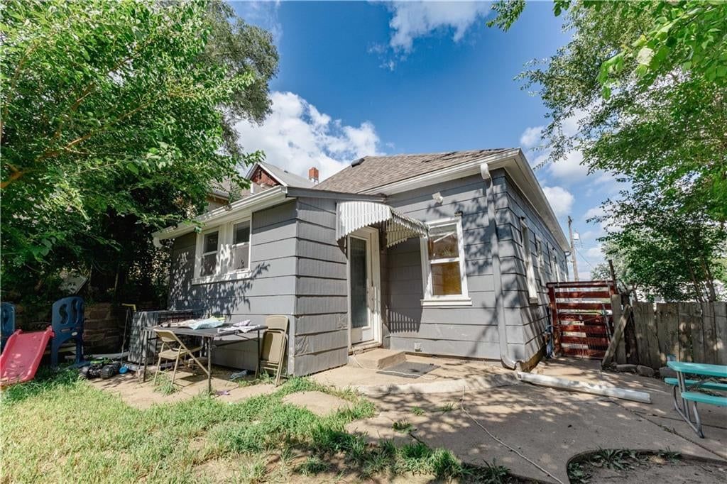 276 S Coy Street — photo 17