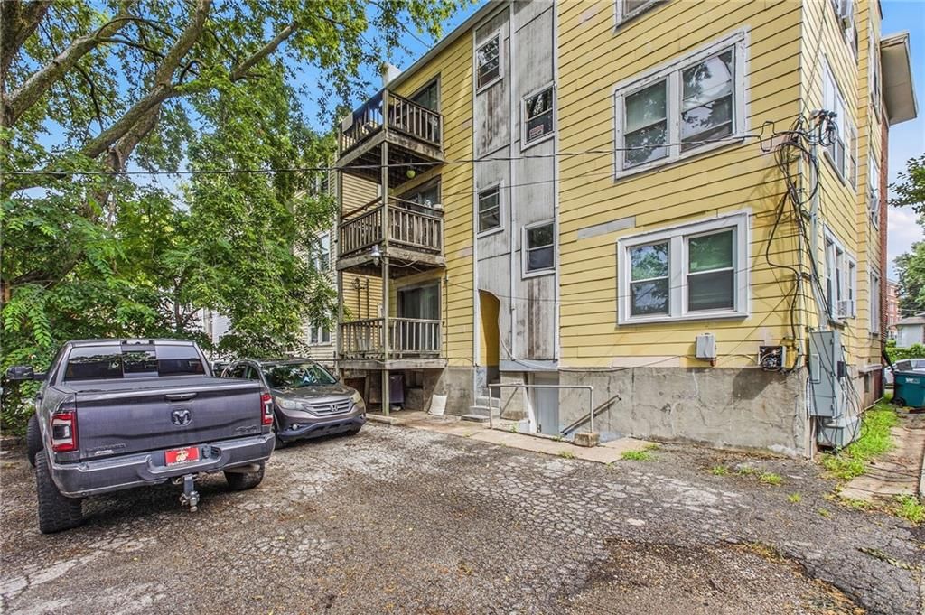 1109 W 40th Street — photo 6