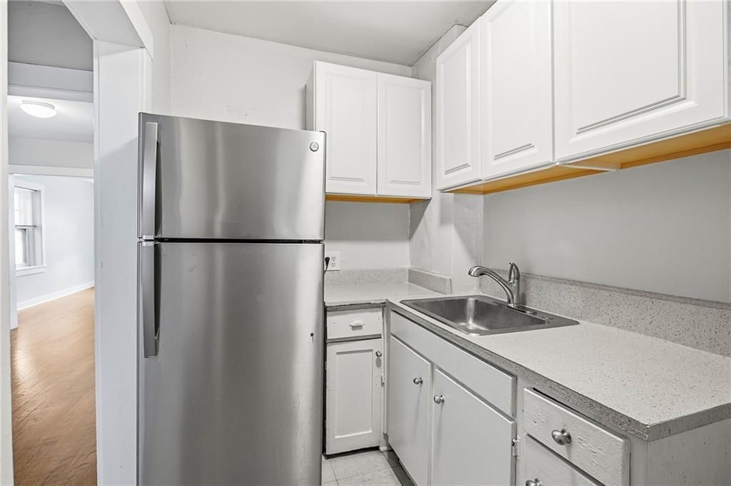 1109 W 40th Street — photo 19