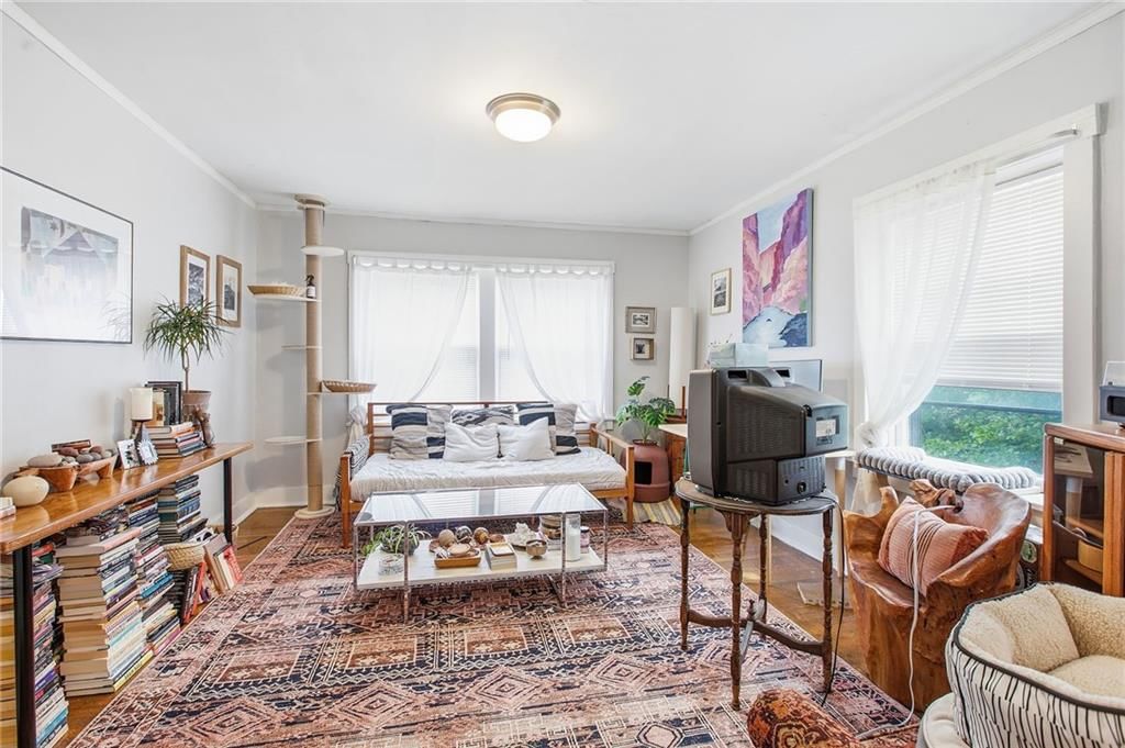 1109 W 40th Street — photo 25