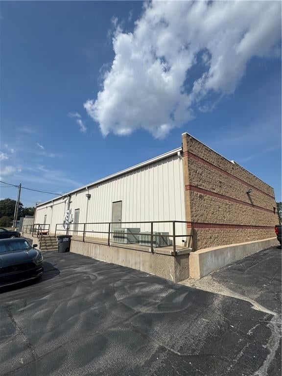 1317 N Broadway Street — photo 10